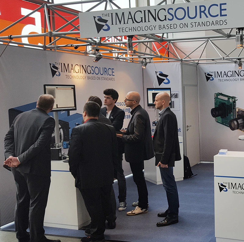 Kundenspezifische Bildverarbeitungslösungen. Control 2016