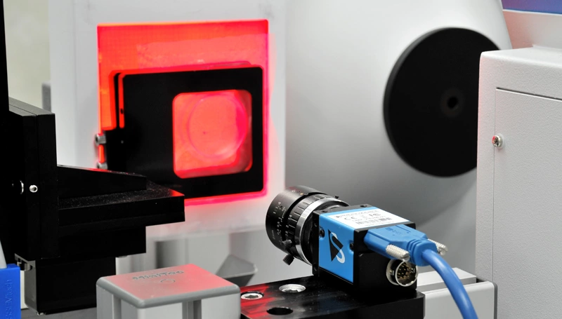 Fig. 1: LG Motion's vision-based motion control system featuring the DMK 23UP031 monochrome camera.